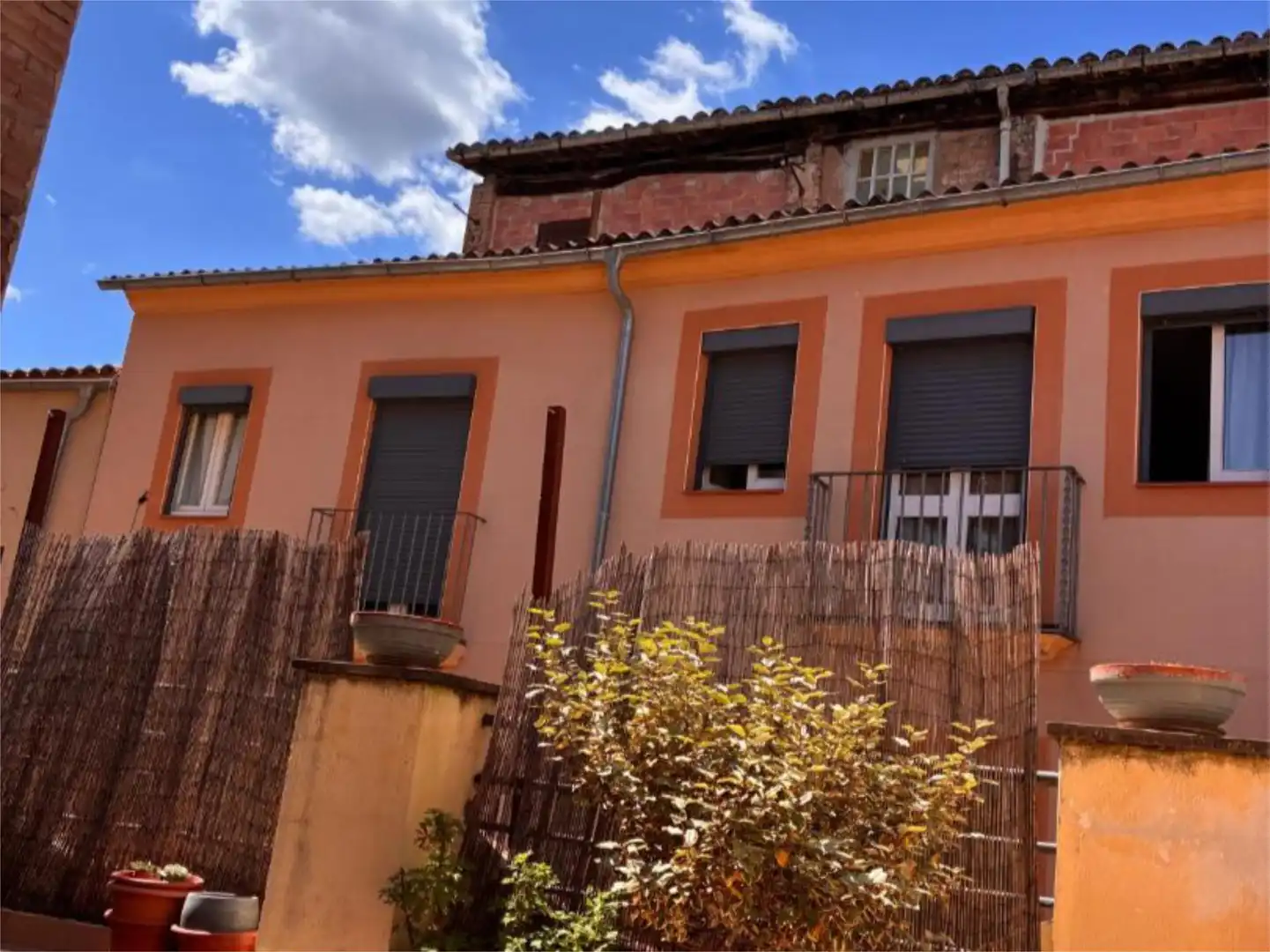Flat for sale in Carrer de Santa Maria, 27, Barri Antic Exterior view of Flat for sale in Manresa with Air Conditioner, Terrace and Balcony