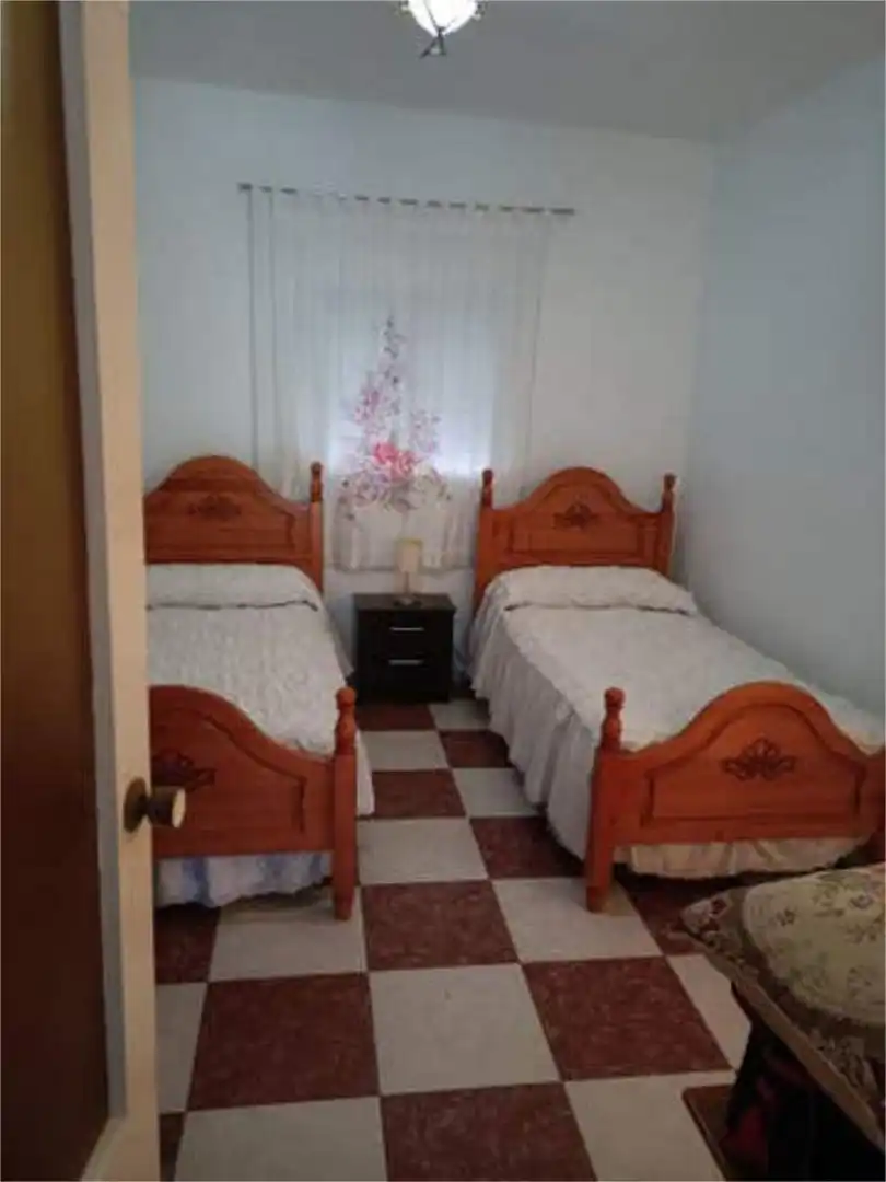 Casa o xalet en venda a Caballero Bonald - San José Obrero - Guadalcacín Dormitori de Casa o xalet en venda en Jerez de la Frontera