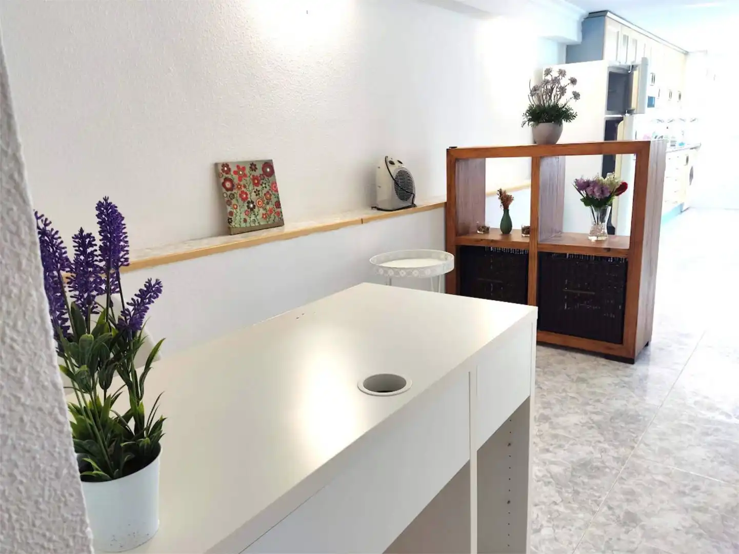 Wohnungen zur Miete in Carrer Polop de la Marina, 12, Pueblo - Urbanizaciones Badezimmer von Wohnungen zur Miete in L'Alfàs del Pi mit Klimaanlage, Heizung und Schwimmbad