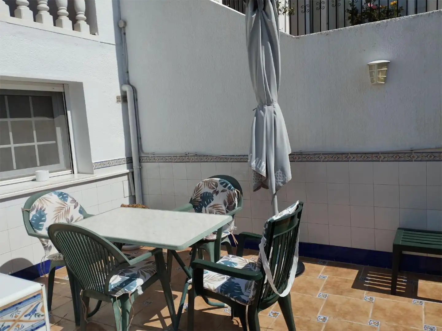 Wohnungen zur Miete in Carrer Polop de la Marina, 12, Pueblo - Urbanizaciones Terrasse von Wohnungen zur Miete in L'Alfàs del Pi mit Klimaanlage, Heizung und Schwimmbad
