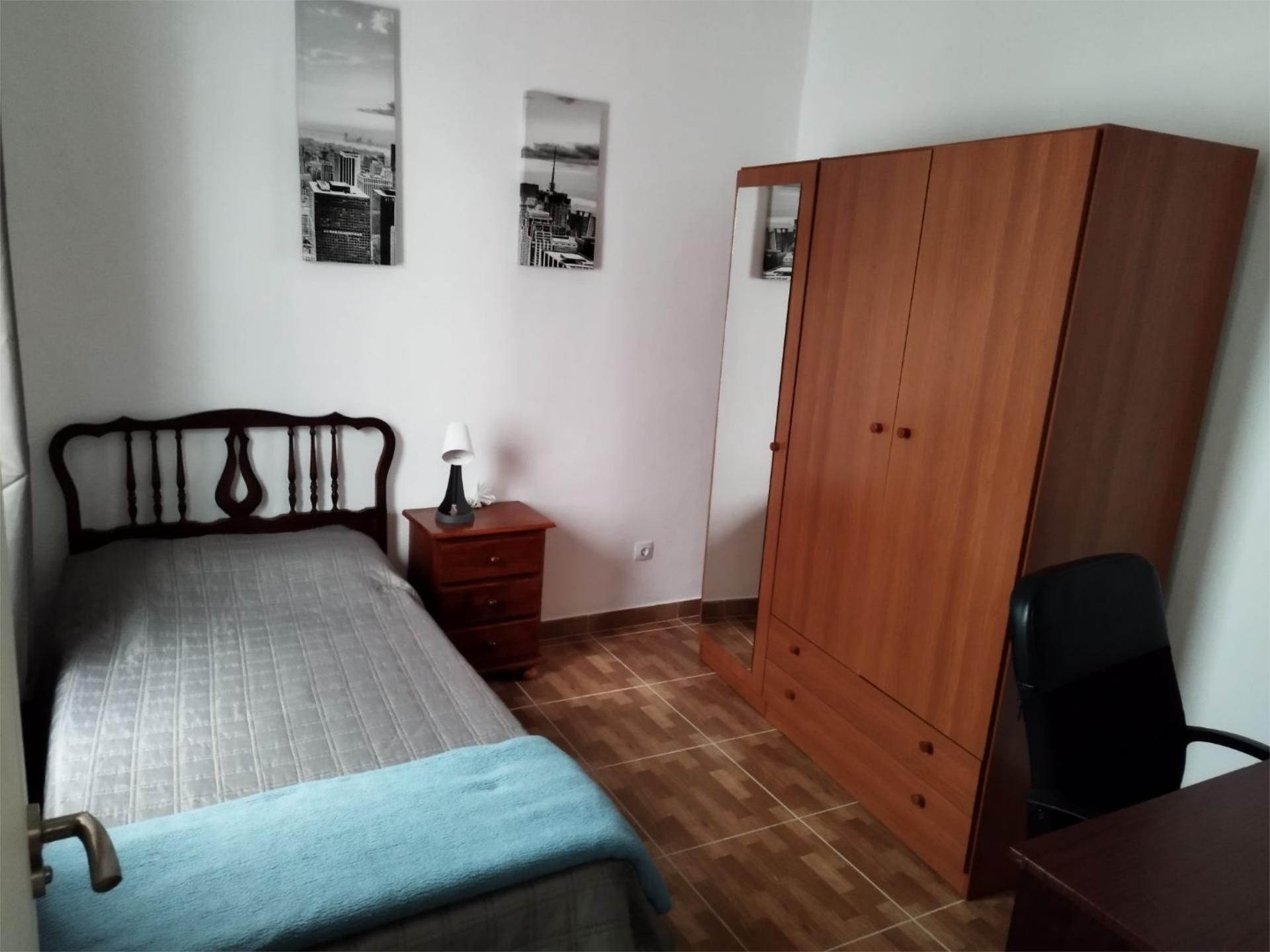 Habitación de Piso para compartir en Arucas con Amueblado