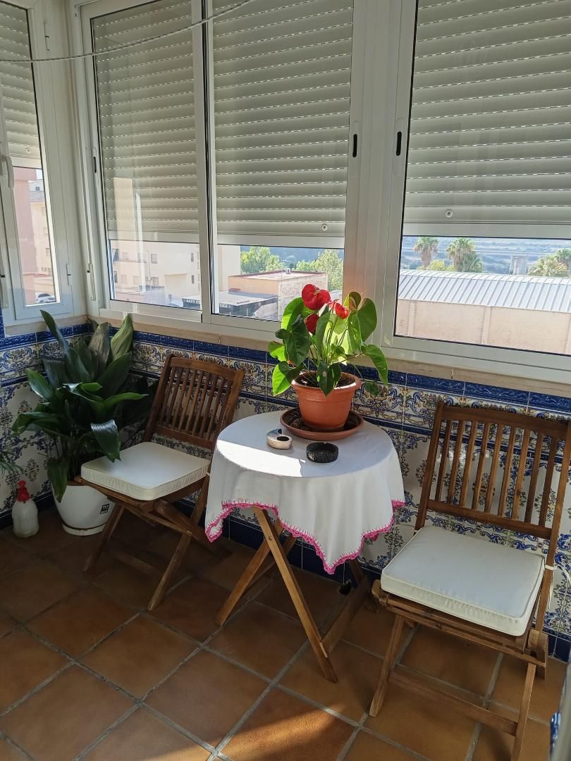 Piso en venta en Detras Cortijo Vides, 79, La Granja - La Colina - Los Pastores Terraza de Piso en venta en Algeciras con Aire acondicionado, Terraza y Trastero