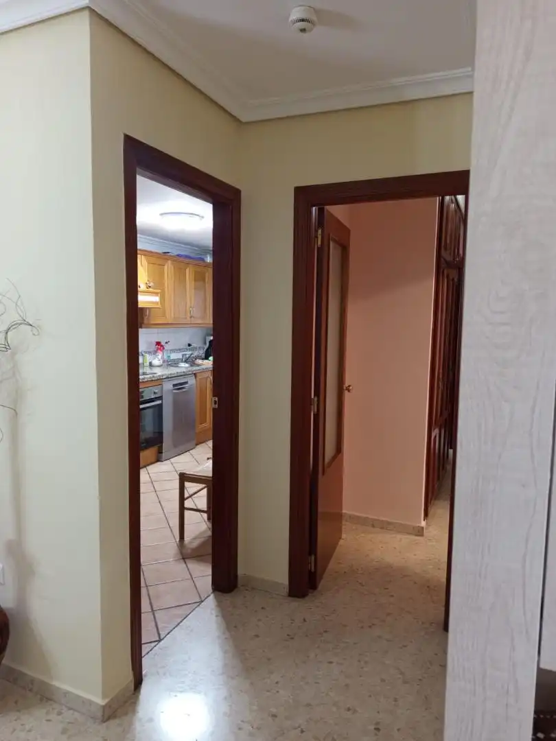 Wohnung zum Verkauf in Detras Cortijo Vides, 79, La Granja - La Colina - Los Pastores Wohnung zum Verkauf in Algeciras mit Klimaanlage, Terrasse und Abstellraum