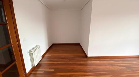 Flat for sale in Calle Francisco Tomás y Valiente, 1, Peñacastillo - Nueva Montaña, Santander - image 4 Photo 4 of Flat for sale in Calle Francisco Tomás y Valiente, 1, Peñacastillo - Nueva Montaña, Santander