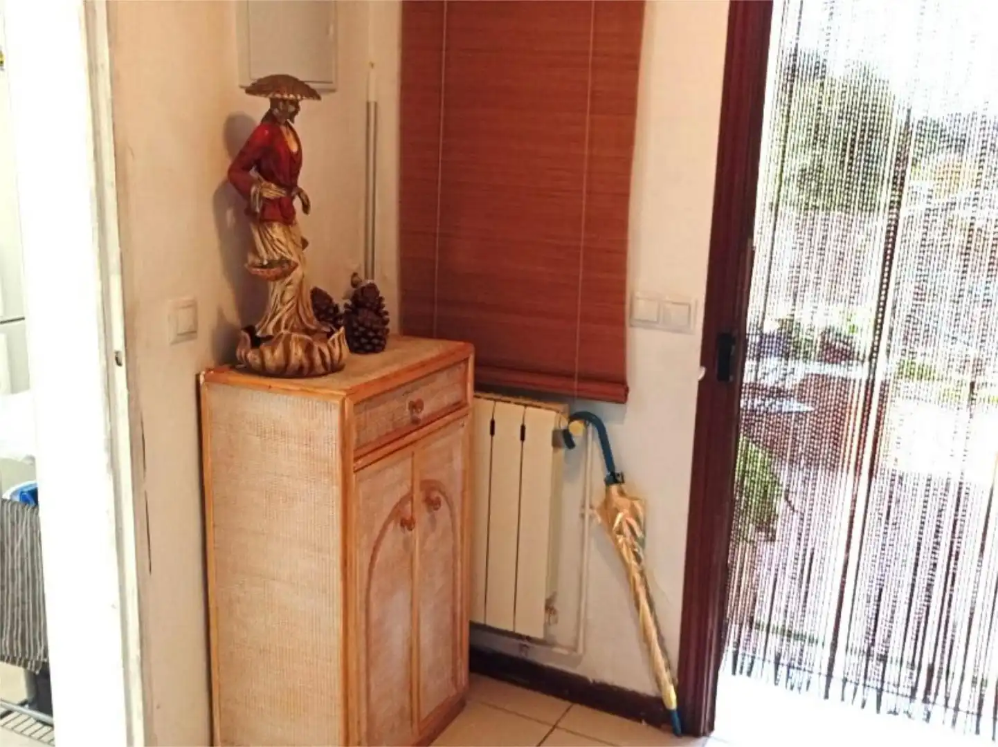 Piso en venta en Calle Río Bullones, 791, El Casar Piso en venta en El Casar con Calefacción, Jardín privado y Amueblado