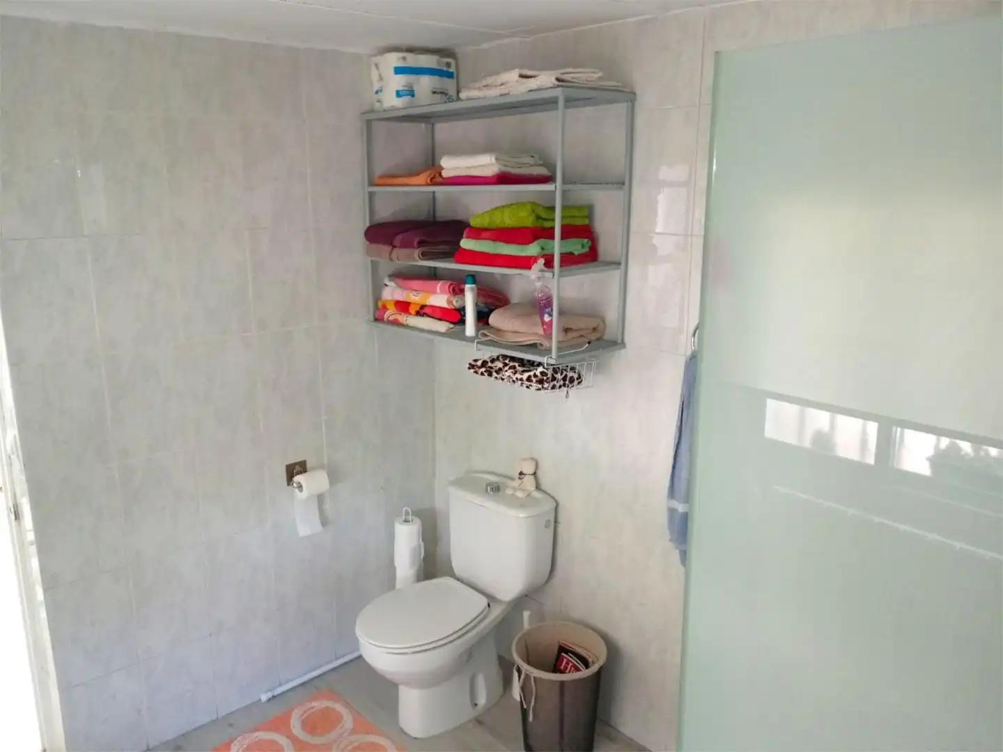 Piso en venta en Calle Río Bullones, 791, El Casar Baño de Piso en venta en El Casar con Calefacción, Jardín privado y Amueblado