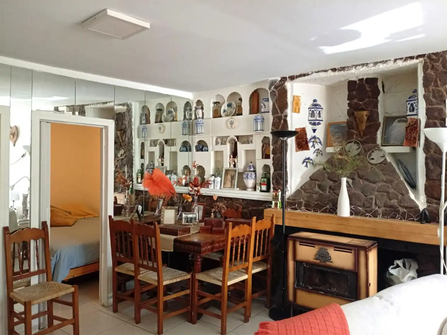 Piso en venta en Calle Río Bullones, 791, El Casar Comedor de Piso en venta en El Casar con Calefacción, Jardín privado y Amueblado