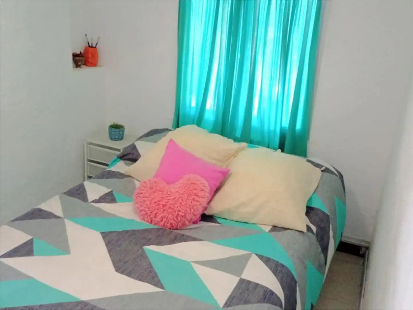 Piso en venta en Calle Río Bullones, 791, El Casar Habitación de Piso en venta en El Casar con Calefacción, Jardín privado y Amueblado