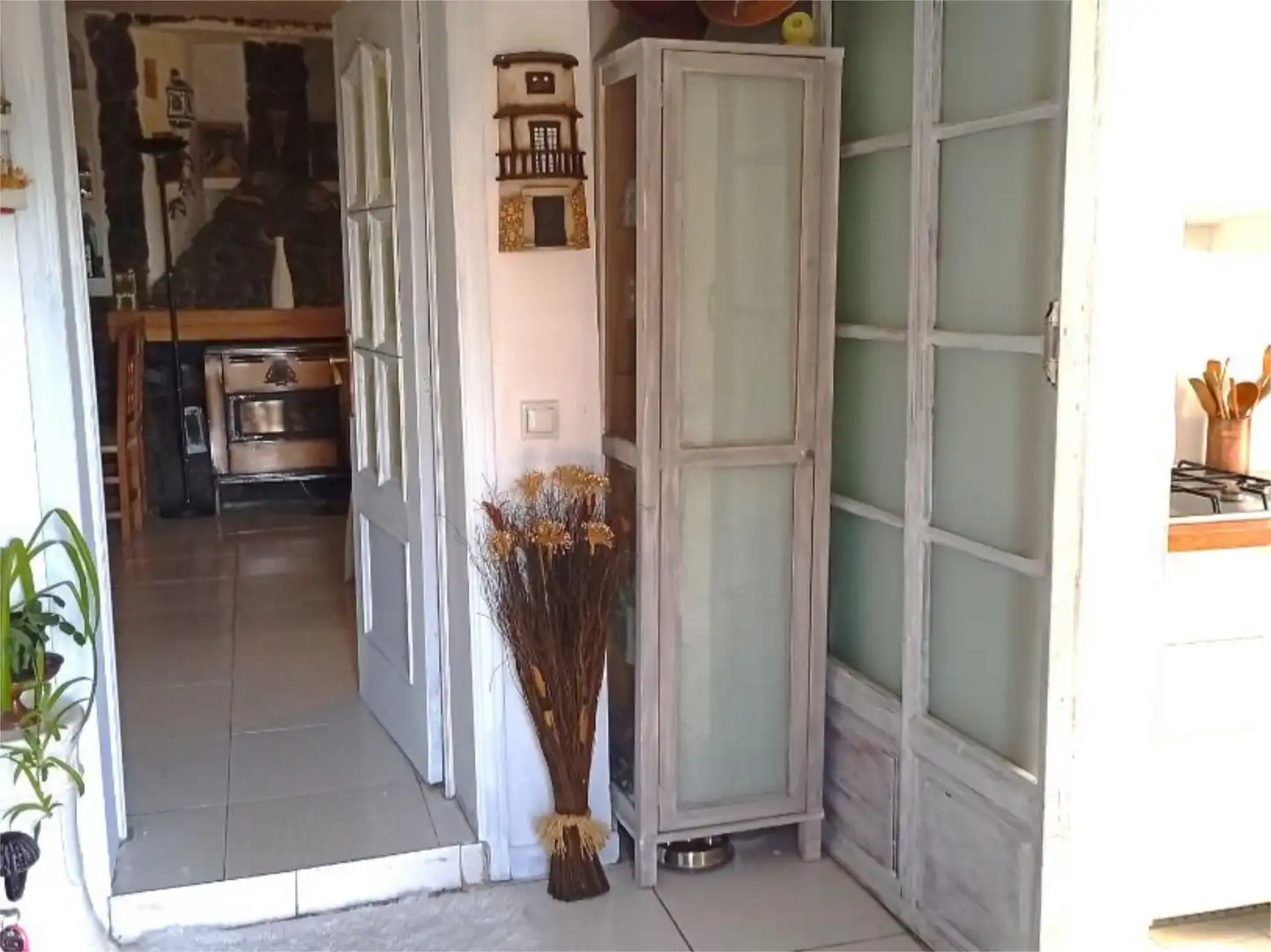 Piso en venta en Calle Río Bullones, 791, El Casar Piso en venta en El Casar con Calefacción, Jardín privado y Amueblado