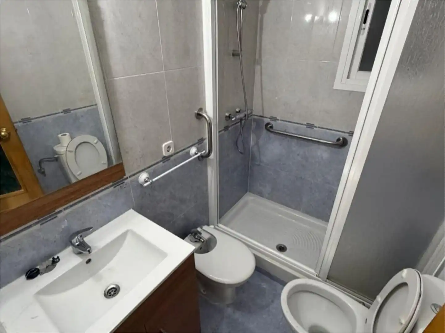 Habitació a Calle de Pinto, 57, Calle Pinto - San Roque Bany de Pis per a compartir en Parla amb Calefacció i Moblat