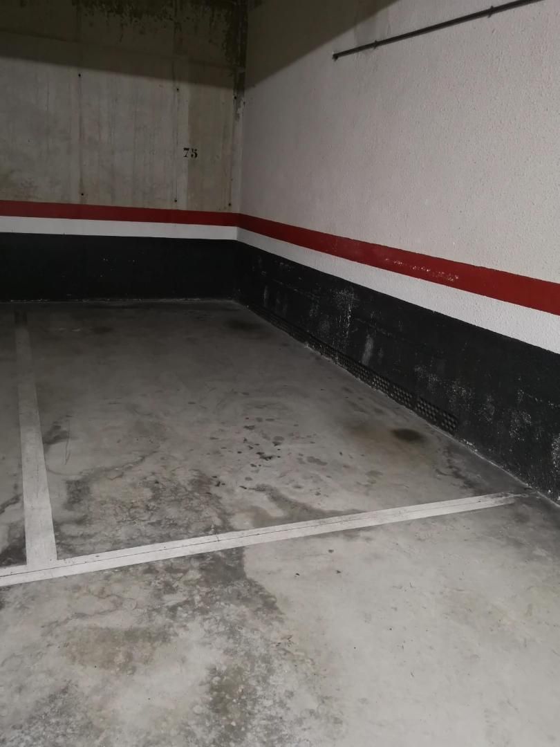 Garage zur Miete in Segundo Izpizua Kalea, 33, Gros