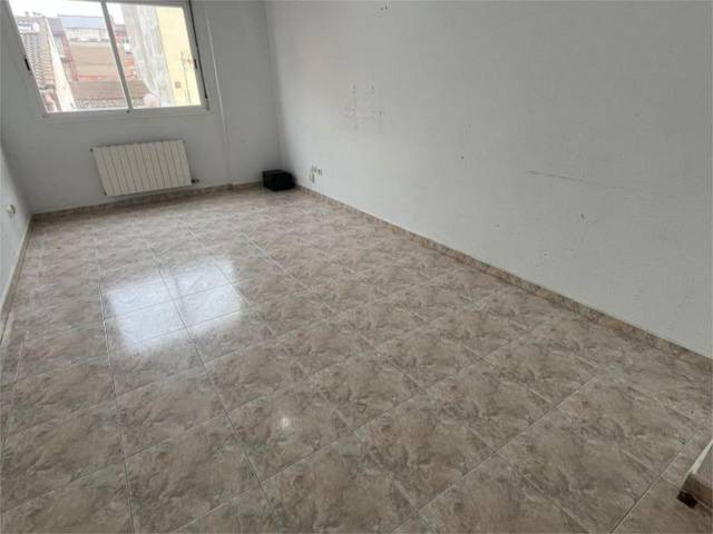 Piso en Venta en Calle de Altair, 12 en Valdefierro