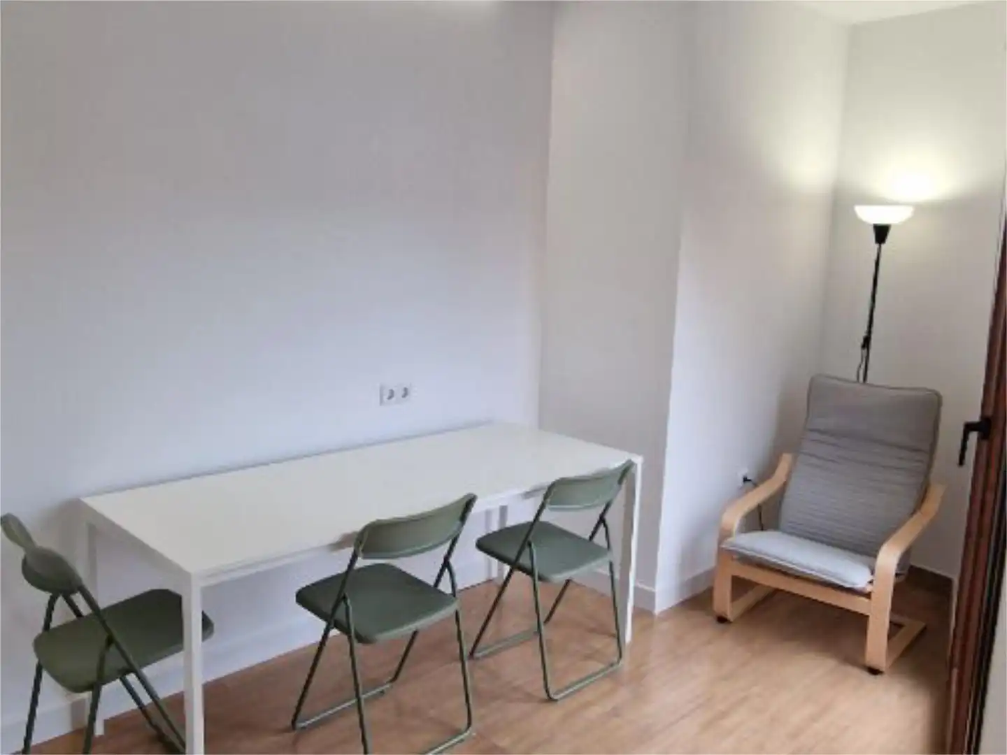 Zimmer in Plaza Constitución, 10, Argés Esszimmer von Wohnung zur untervermieten in Argés mit Heizung und Möbliert
