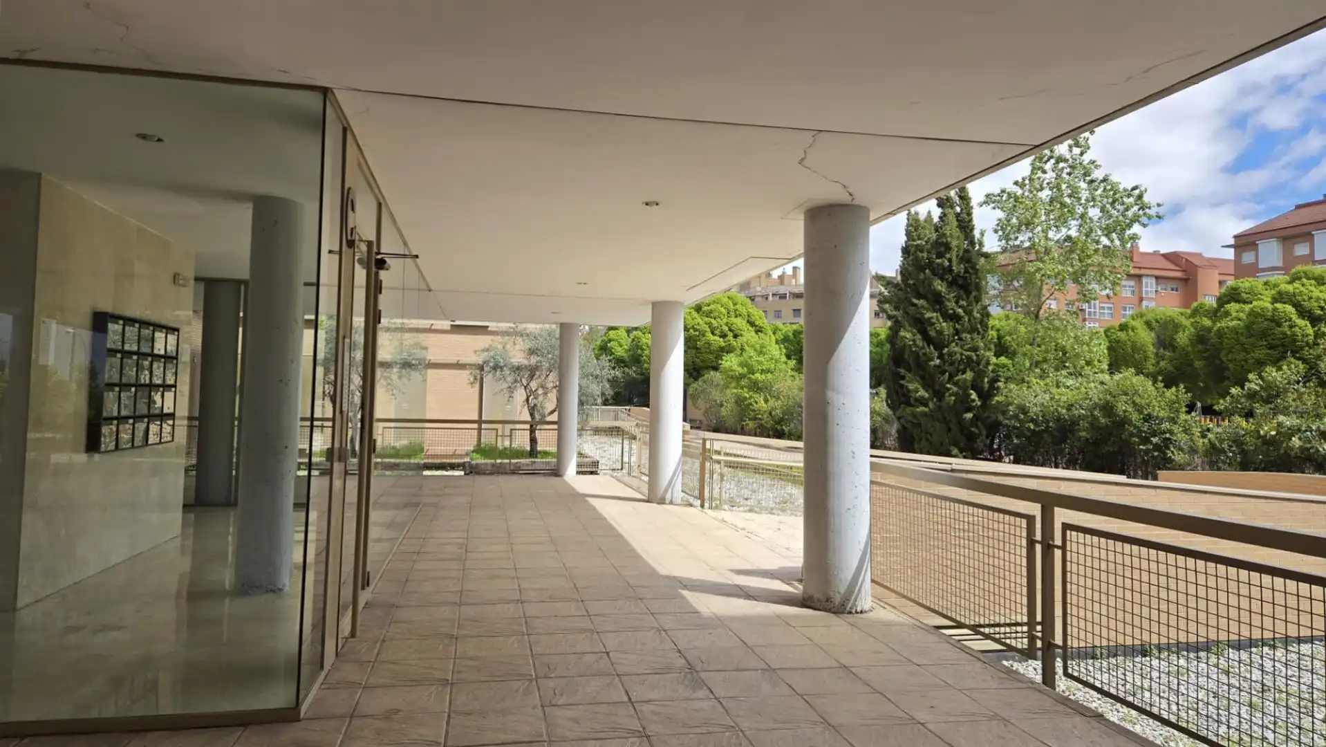 Piso en venta en Calle de Atapuerca, 5, PAU de Carabanchel Terraza de Piso en venta en Madrid con Aire acondicionado, Calefacción y Jardín privado