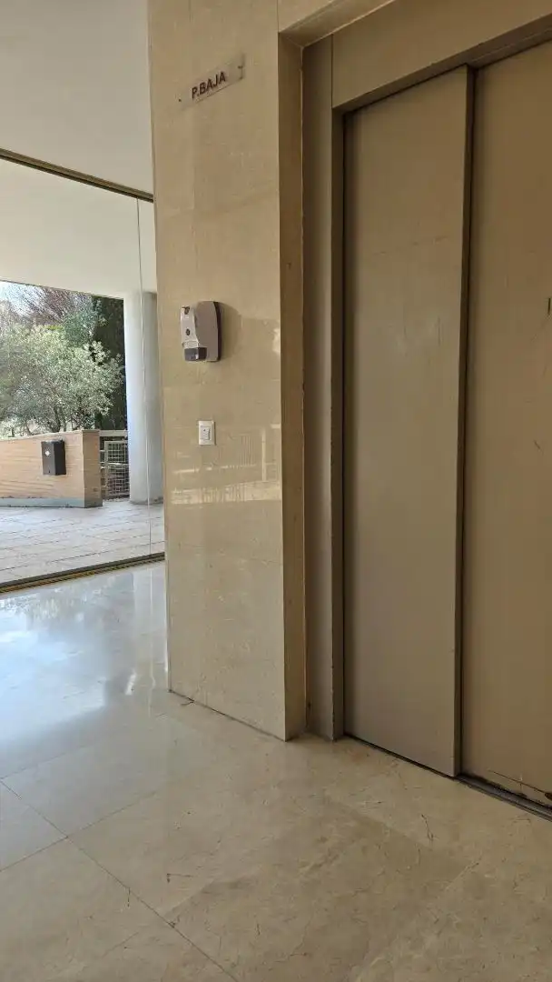 Piso en venta en Calle de Atapuerca, 5, PAU de Carabanchel Piso en venta en Madrid con Aire acondicionado, Calefacción y Jardín privado