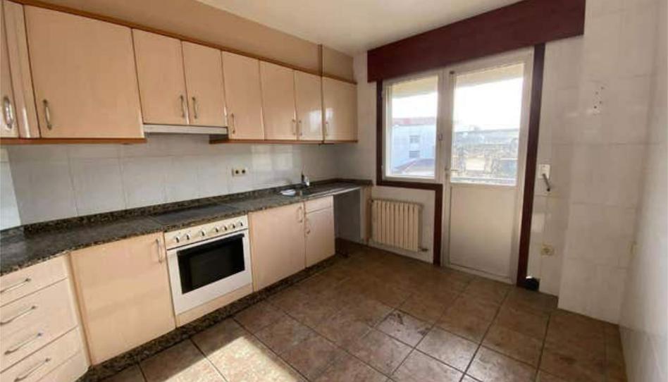 Piso de alquiler en Carballo, A Coruña - imagen 1 Foto 1 de Piso de alquiler en Carballo, A Coruña