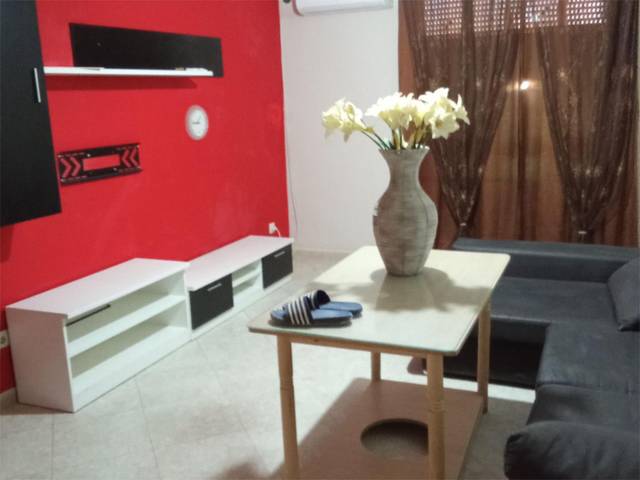 Piso en Venta en Avenida de San Isidro, 4 en Lopera