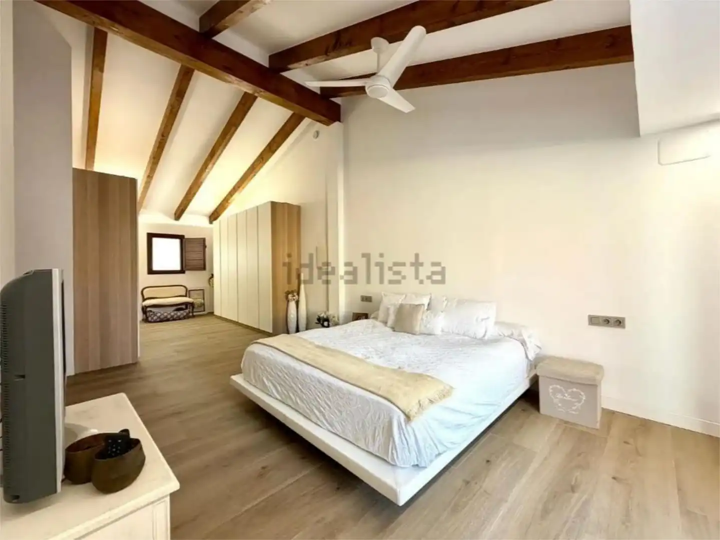 Piso en venta en Carrer Manises, 3, Aldaia Habitación de Piso en venta en Aldaia con Aire acondicionado, Terraza y Piscina