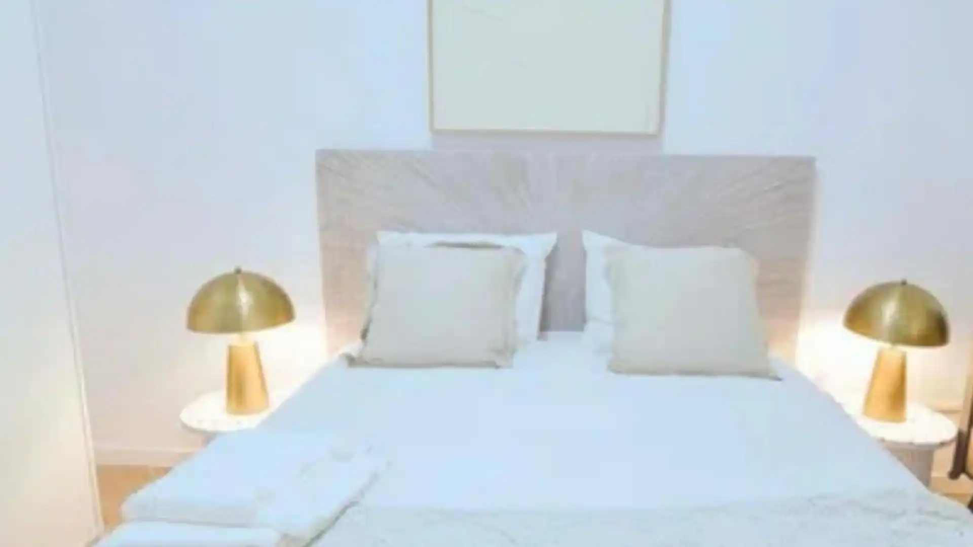 Room in PO-250, 79, Redondela