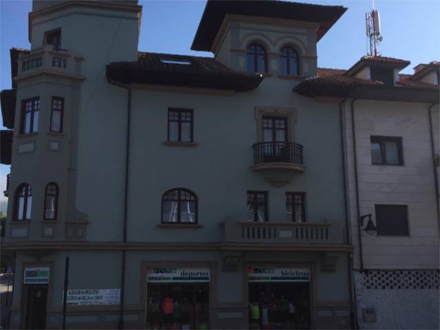 Apartamento en Alquiler en Calle Camilo Alonso Vega, 2 en Llanes pueblo