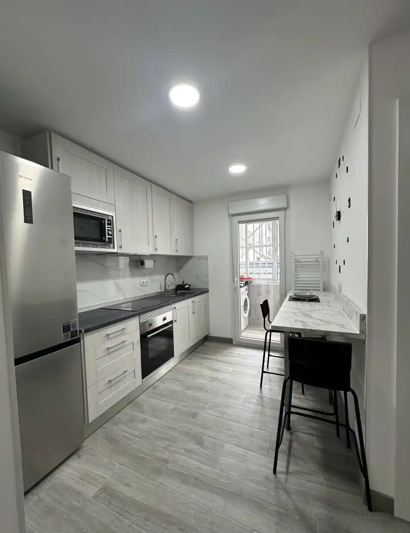 Kitchen of Flat for share in Valladolid  with Heating, Parquet flooring and Furnished