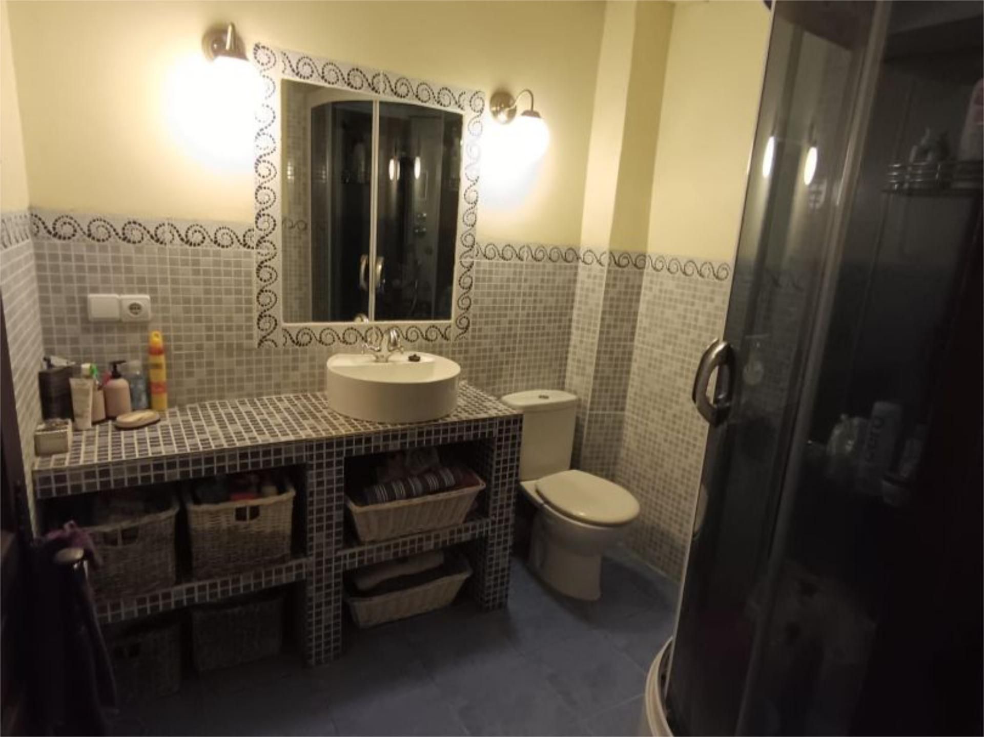 Bathroom of Apartments for sale in Rodezno  with Balcony