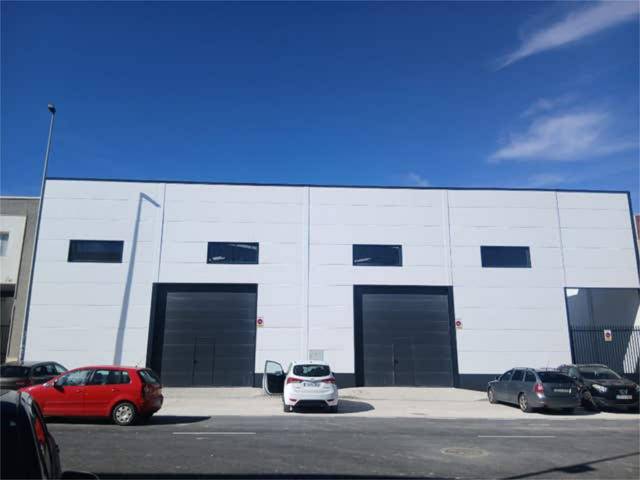 Nave industrial en Alquiler en Estepa