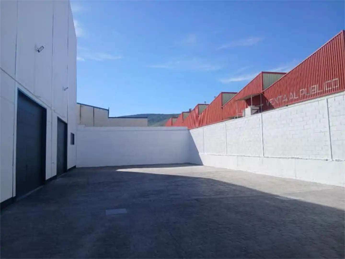 Vista exterior de Nave industrial de alquiler en Estepa