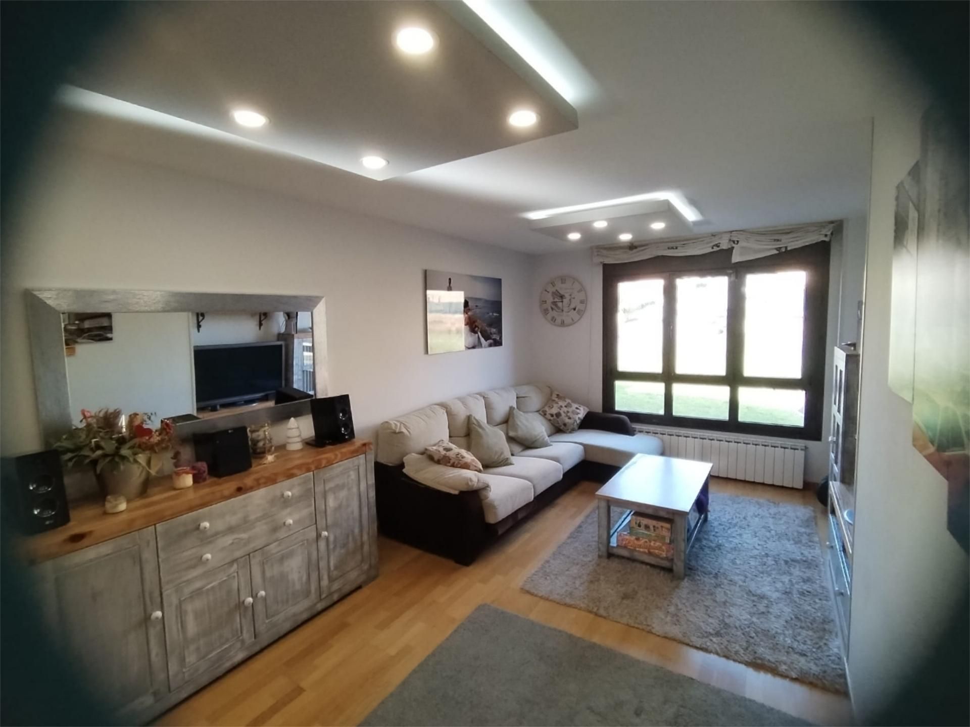 Flat for sale in Calle Los Magnolios, 30, Llanera Living room of Flat for sale in Llanera