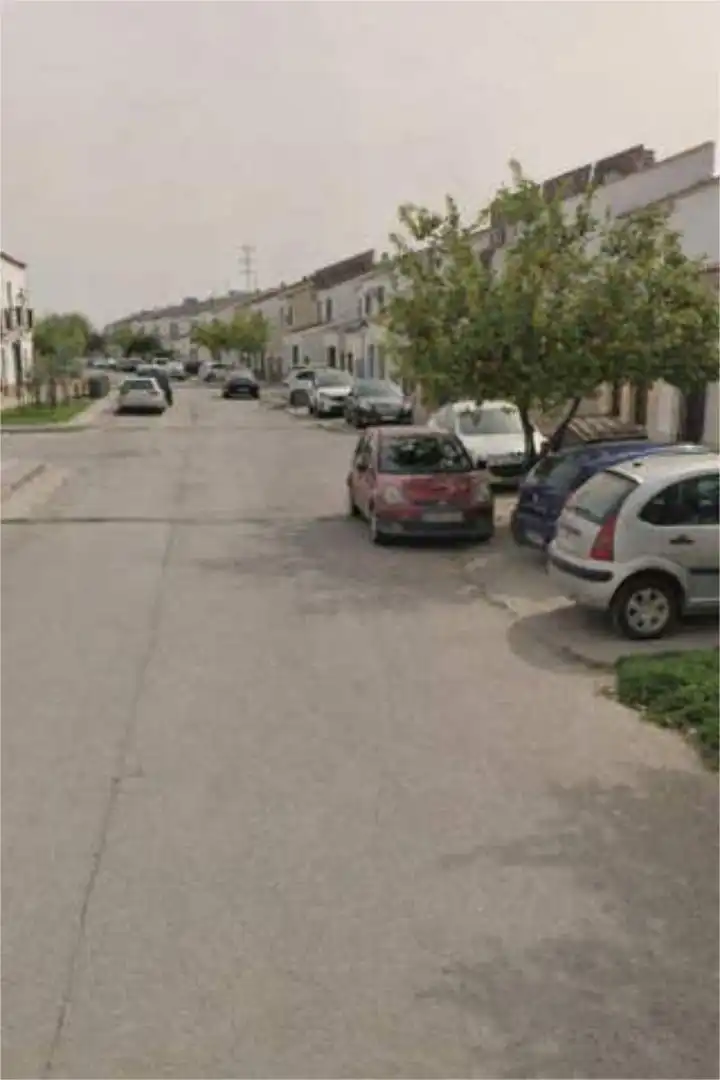 Detached homes for sale in Los Palacios y Villafranca Parking of Detached homes for sale in Los Palacios y Villafranca with Heating, Private garden and Storage room