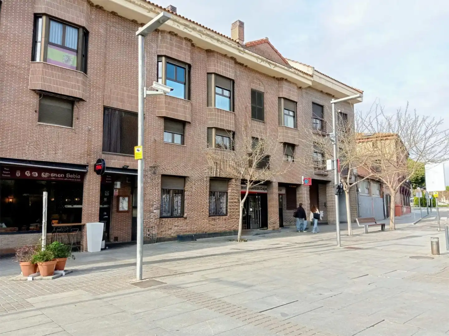 Außenansicht von Wohnung zum Verkauf in Boadilla del Monte mit Balkon