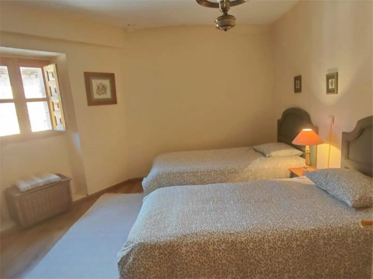 Habitación de Casa adosada en venta en Valderredible con Jardín privado, Parquet y Terraza