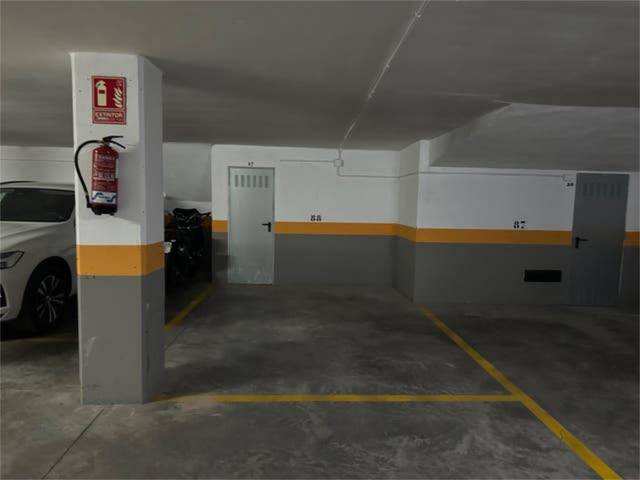 Garaje en Alquiler en Rocafort