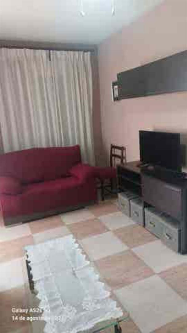 Piso de alquiler en Tomelloso Sala de estar de Piso de alquiler en Tomelloso con Calefacción y Amueblado