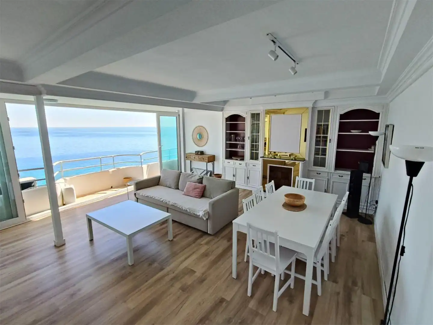 Piso en venta en Carrer Metge en Cosme Bayona, 5, Casco Antiguo - Puerto Sala de estar de Piso en venta en Benidorm con Aire acondicionado, Terraza y Balcón
