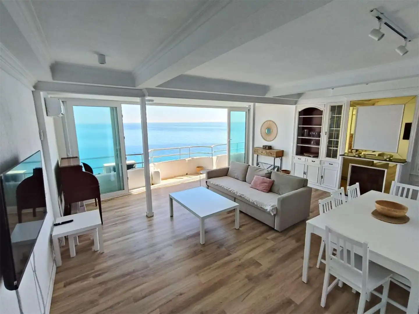 Piso en venta en Carrer Metge en Cosme Bayona, 5, Casco Antiguo - Puerto Sala de estar de Piso en venta en Benidorm con Aire acondicionado, Terraza y Balcón
