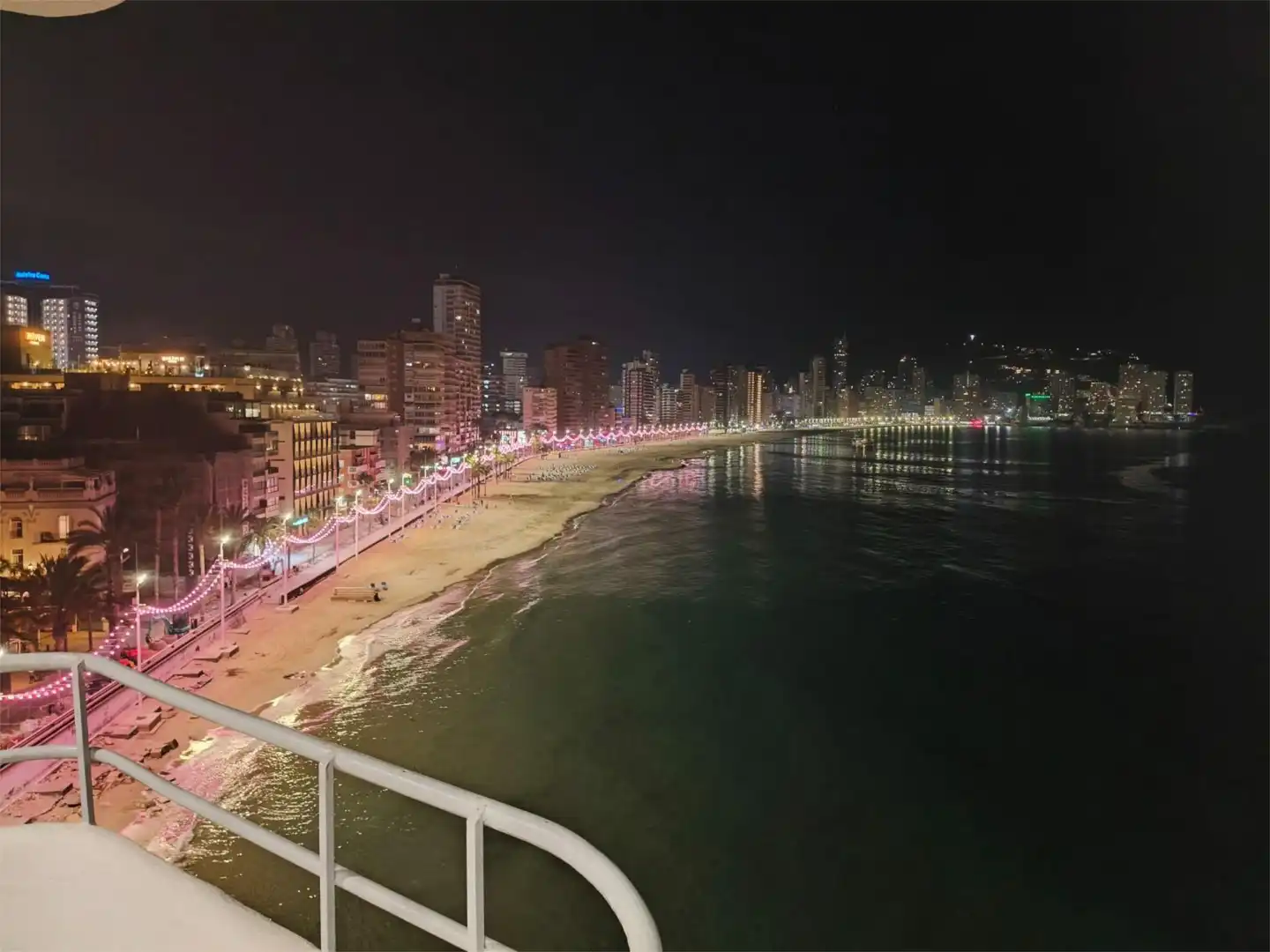Piso en venta en Carrer Metge en Cosme Bayona, 5, Casco Antiguo - Puerto Vista exterior de Piso en venta en Benidorm con Aire acondicionado, Terraza y Balcón
