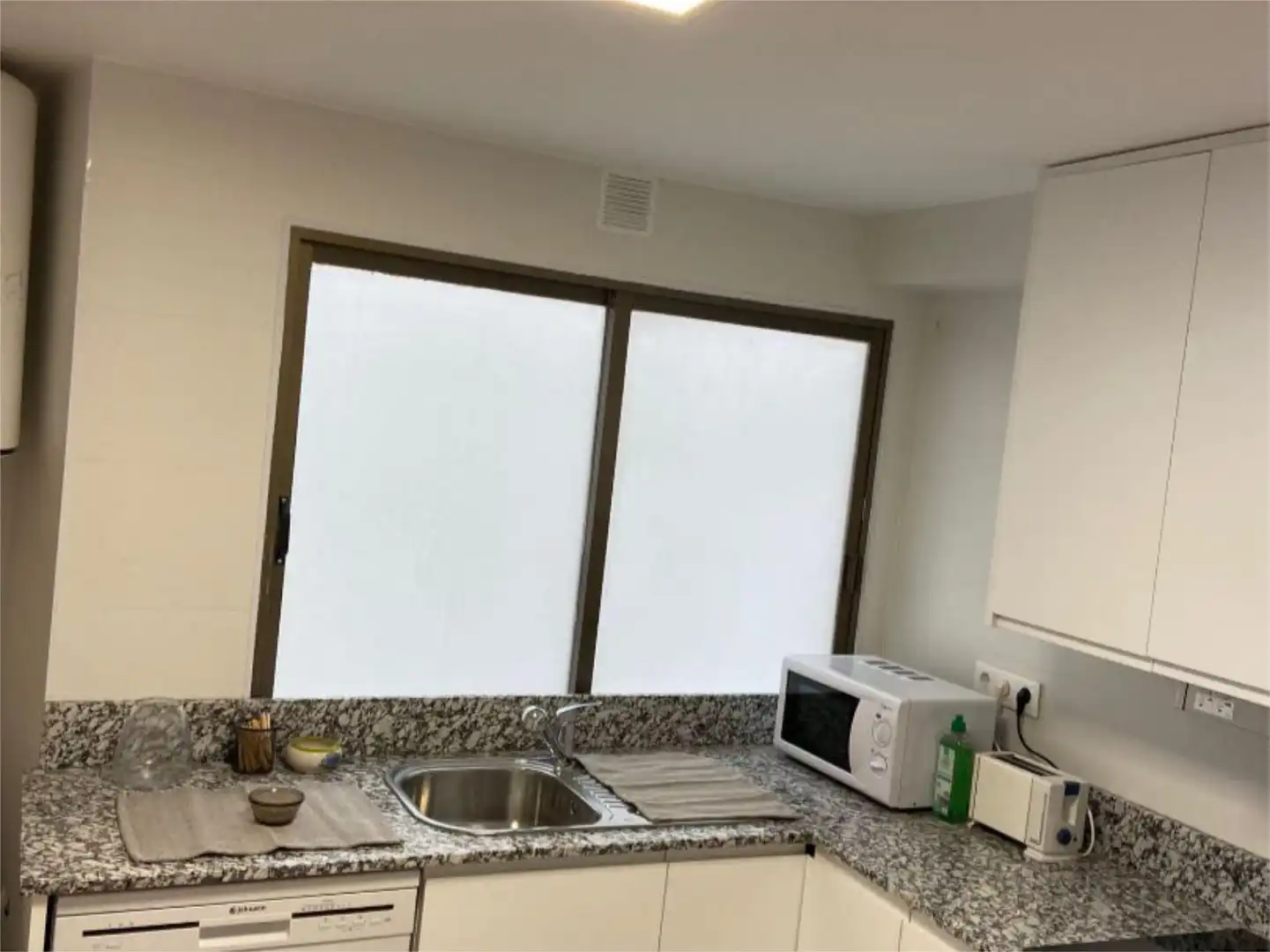 Piso en venta en Carrer Metge en Cosme Bayona, 5, Casco Antiguo - Puerto Cocina de Piso en venta en Benidorm con Aire acondicionado, Terraza y Balcón