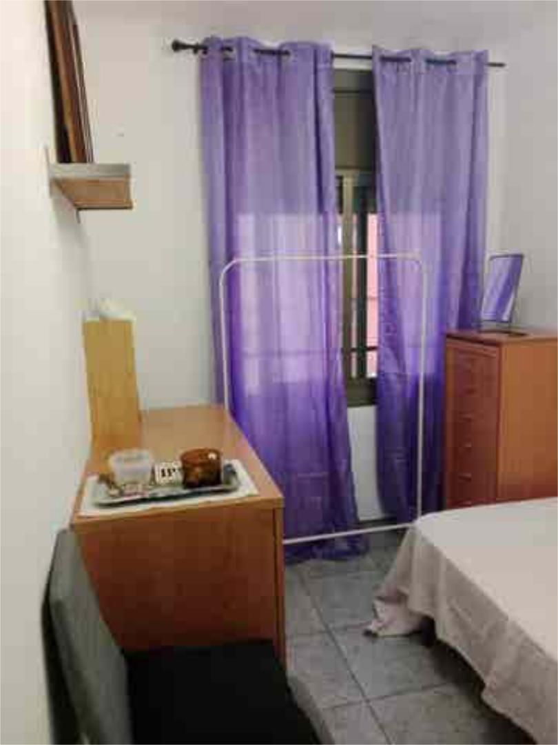 Flat for share in Sant Vicenç Dels Horts