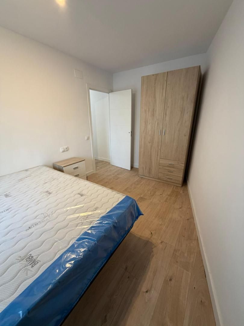 Bedroom of Flat for sale in León Capital   with Heating, Parquet flooring and Furnished