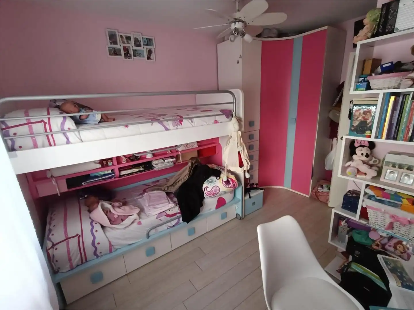 Piso en venta en Calle Juan Sebastián Elcano, 14, Centro - Doña Mercedes Habitación de Piso en venta en Dos Hermanas con Aire acondicionado y Balcón