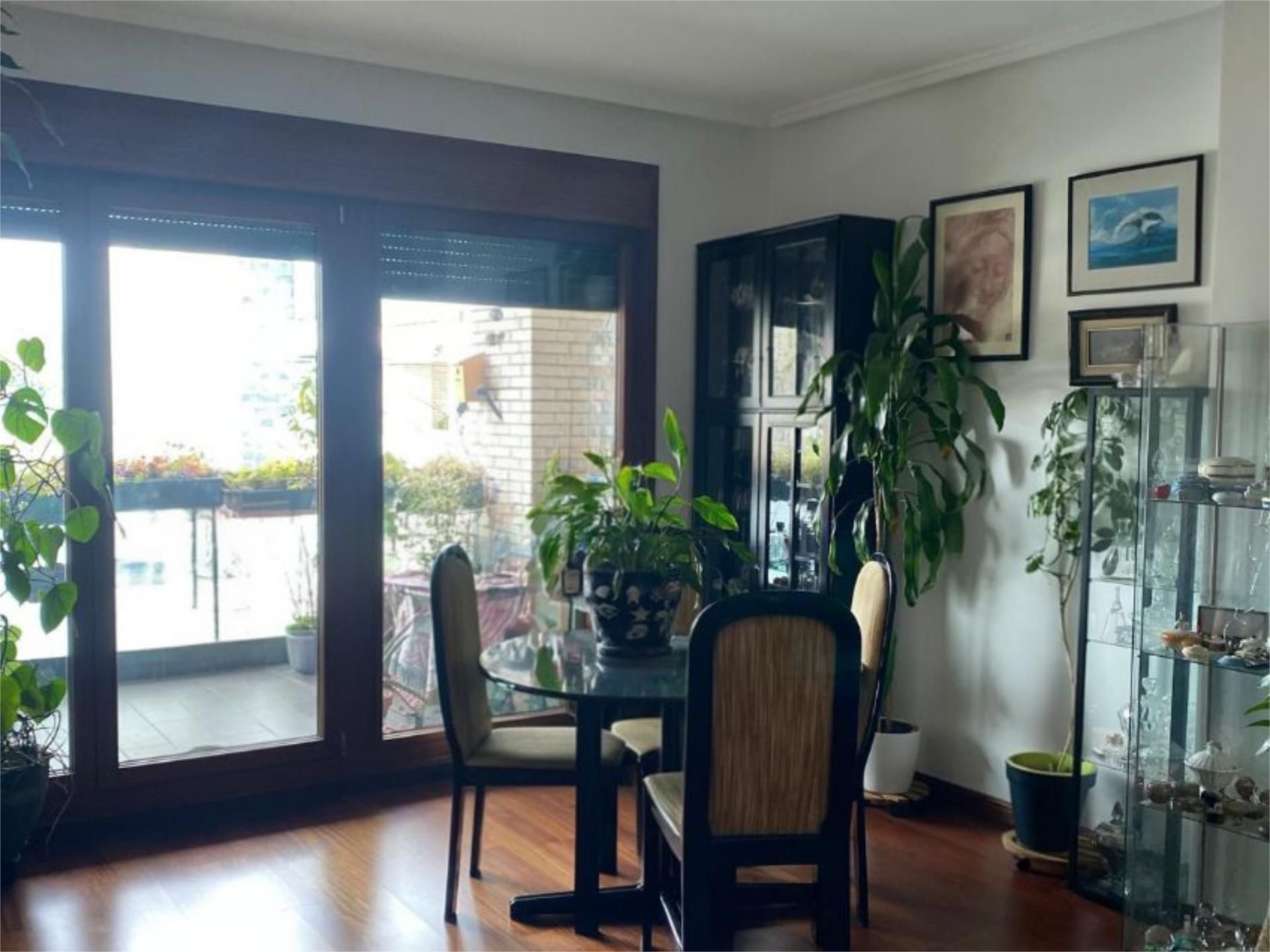 Comedor de Piso de alquiler en Las Rozas de Madrid con Aire acondicionado, Calefacción y Parquet