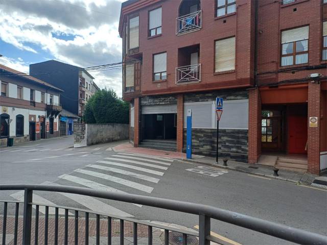 Local comercial en Alquiler en San Roque, 3 en San Claudio - Trubia - Las Caldas