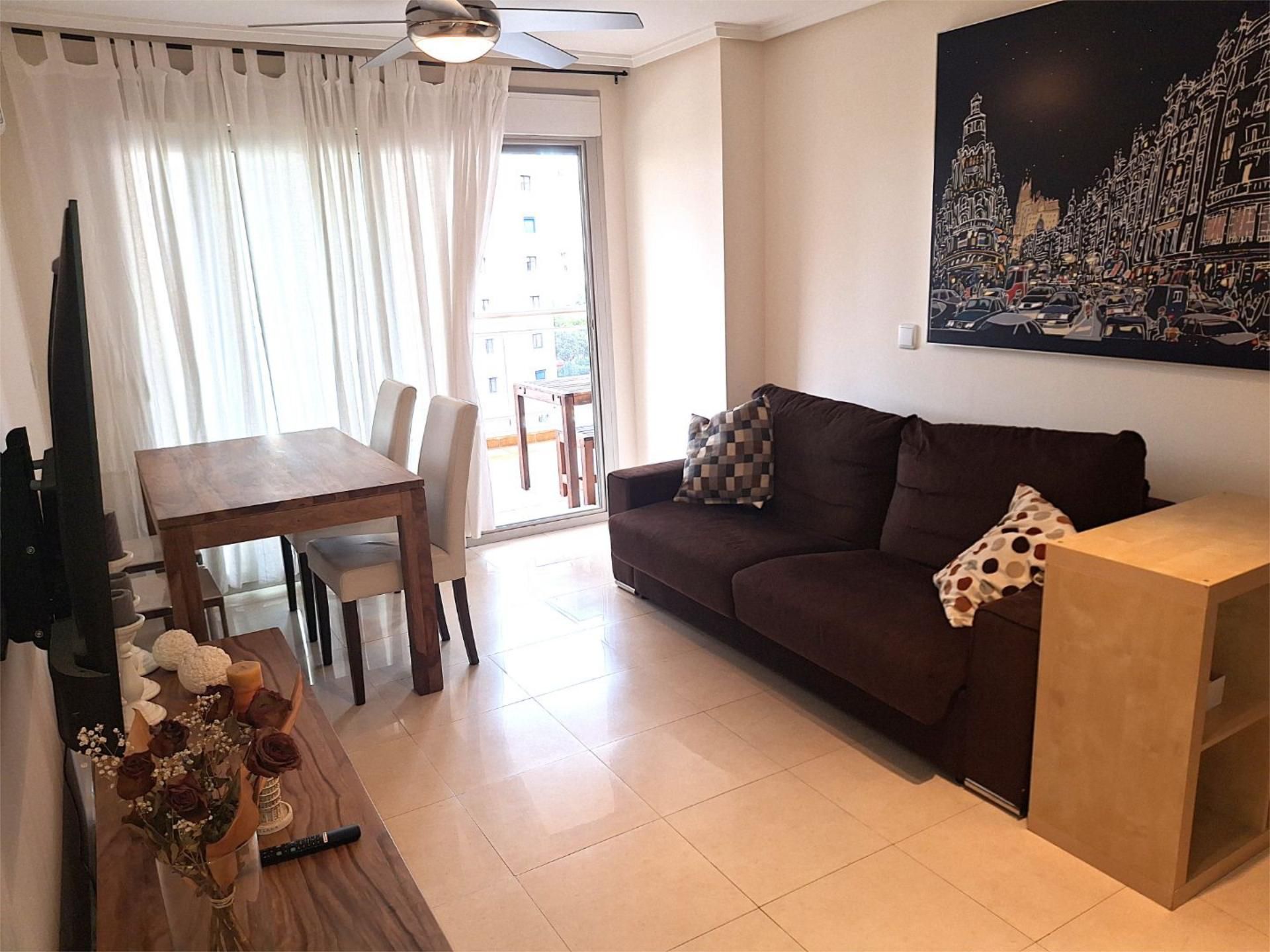 Sala de estar de Apartamento de alquiler en Villajoyosa / La Vila Joiosa con Aire acondicionado, Calefacción y Terraza
