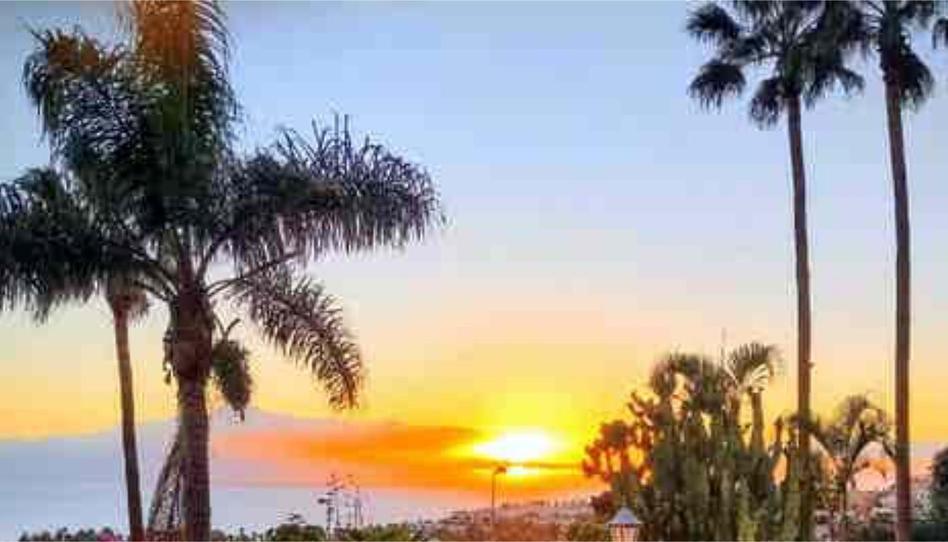 Piso de alquiler en Los Cristianos, Arona - imagen 1 Foto 1 de Piso de alquiler en Los Cristianos, Arona