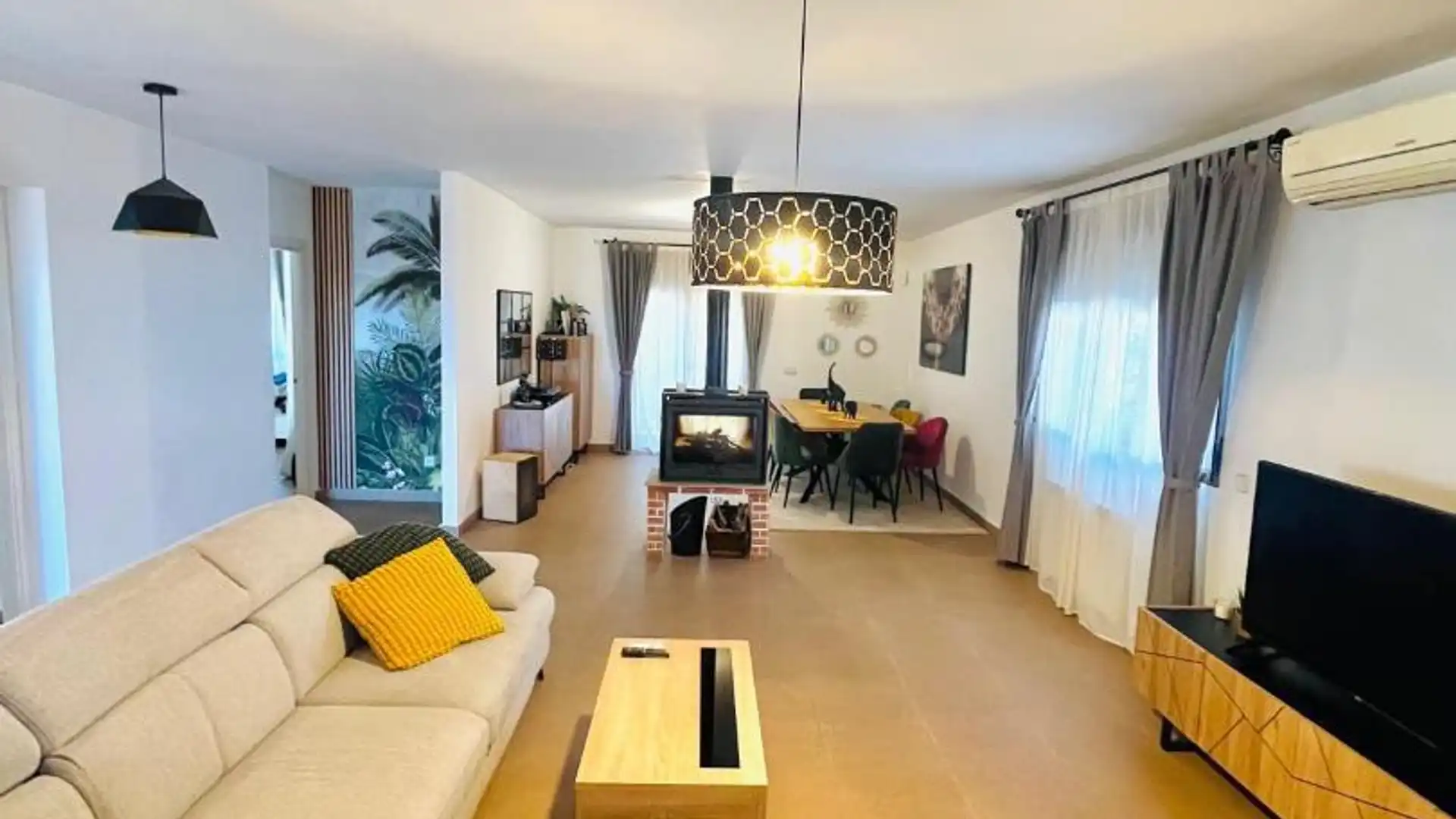 Houses for sale in Calle Río Salado, 608, Galápagos Living room of Houses for sale in Galápagos with Air Conditioner, Terrace and Swimming Pool