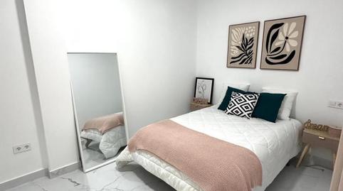 Piso en venta en Calle Moscatel, 1, Cortijo Bazán - Los Casinis - Los Cipreses, Málaga Capital - imagen 3 Foto 3 de Piso en venta en Calle Moscatel, 1, Cortijo Bazán - Los Casinis - Los Cipreses, Málaga Capital