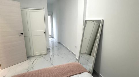 Piso en venta en Calle Moscatel, 1, Cortijo Bazán - Los Casinis - Los Cipreses, Málaga Capital - imagen 3 Foto 3 de Piso en venta en Calle Moscatel, 1, Cortijo Bazán - Los Casinis - Los Cipreses, Málaga Capital