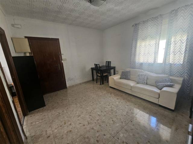 Piso en Venta en Calle Teniente Salvio Ravassa, 1 en Carranque - Haza Cuevas