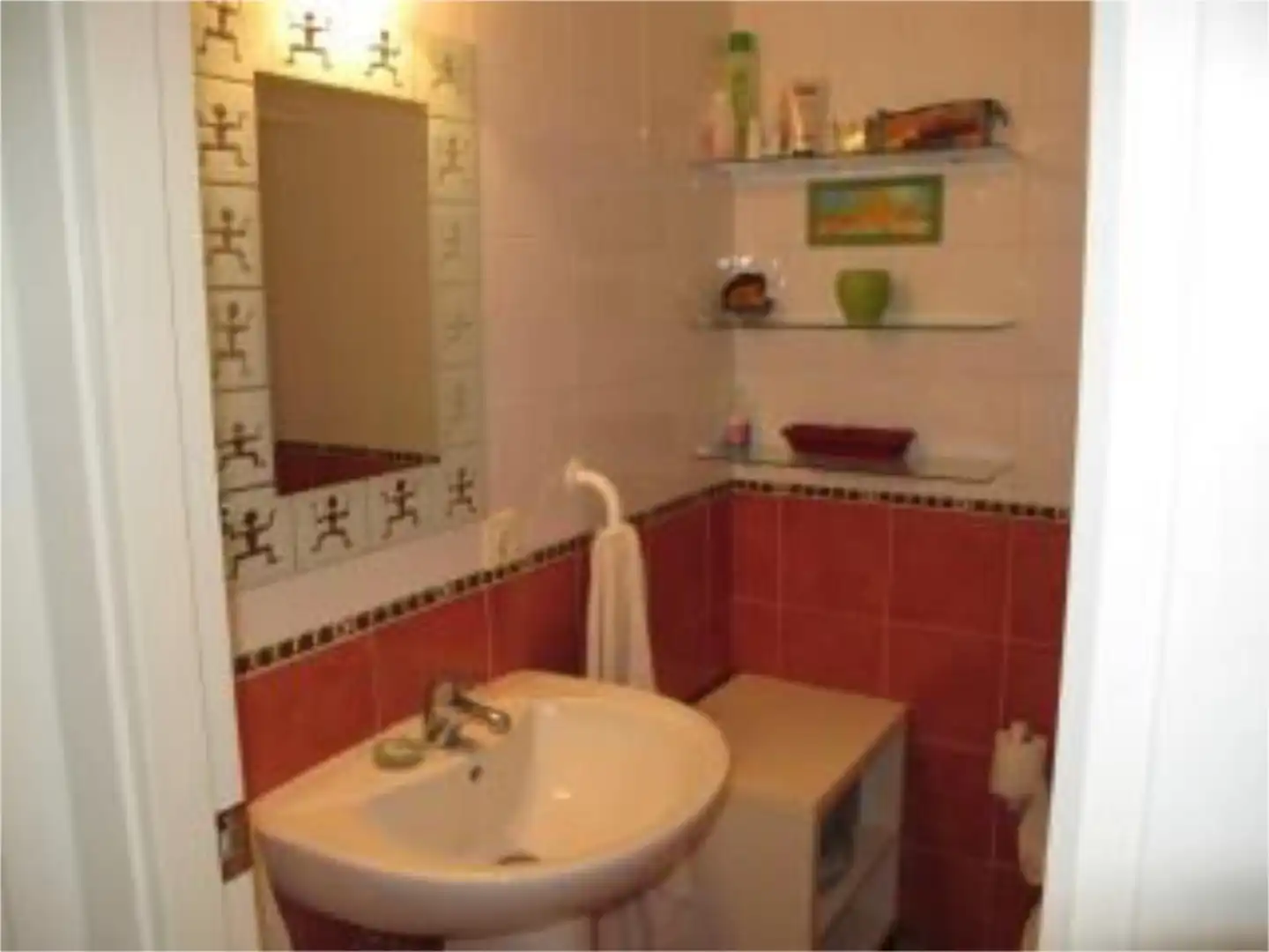 Ático de alquiler en CA-2216, 12, Atlanterra Baño de Ático de alquiler en Zahara de los Atunes con Aire acondicionado, Calefacción y Terraza